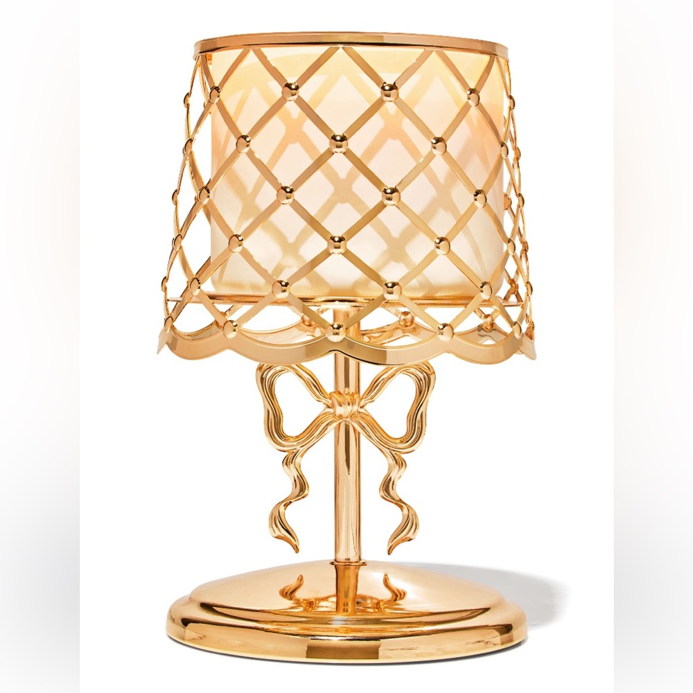“BOW LAMP” 3-Wick Candle Holder by Bath & Body Works, 5" D x 8.1" H, NWT on base